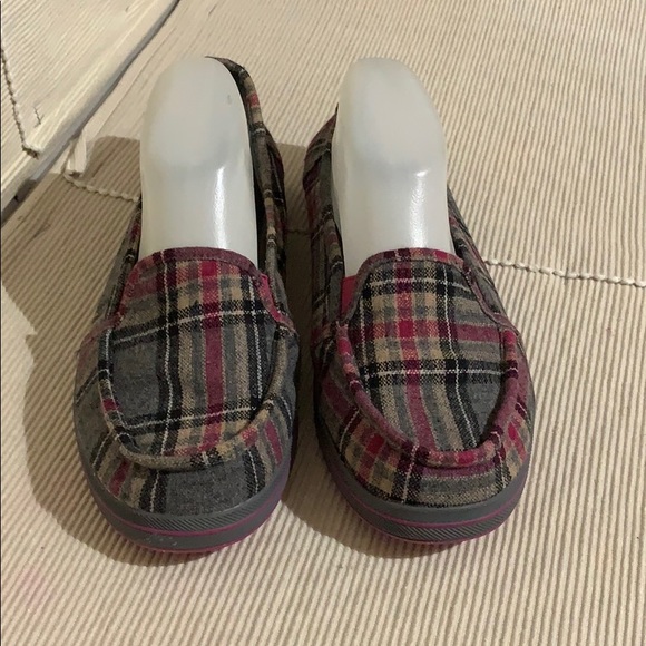 plaid skechers